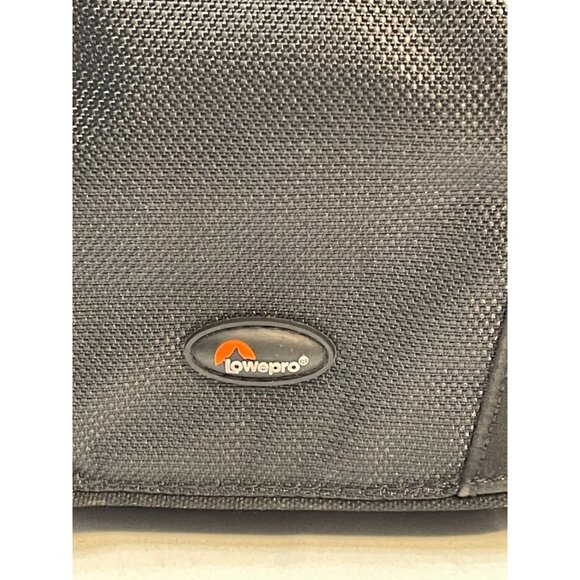 Lowepro Edit 110 Camera SLR shoulder bag pockets 7" x 5" x 5" black - Picture 14 of 14